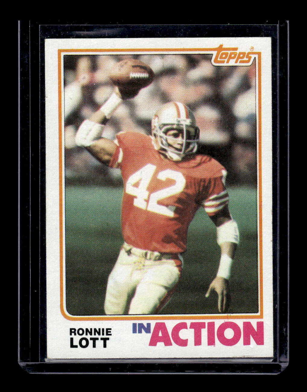 1982 Topps #487 Ronnie Lott "In Action" (San Francisco 49ers)