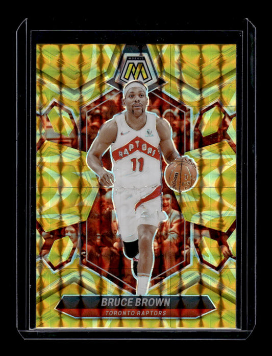 2023-24 Panini Mosaic Reactive Yellow #185 Bruce Brown (Toronto Raptors)