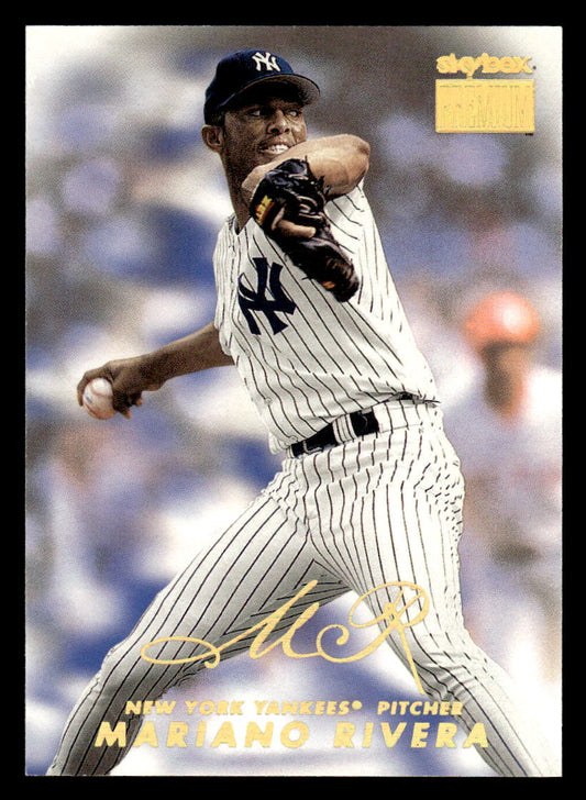 1999 SkyBox Premium #136 Mariano Rivera (New York Yankee